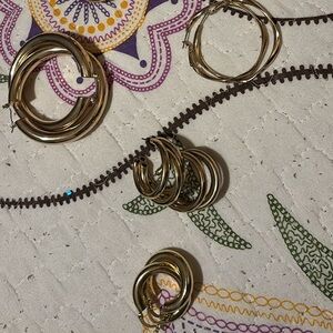 Elegant Gold Hoop Earrings